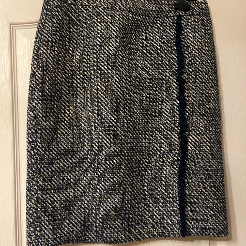 Calvin  Klein Elegant Tweed Skirt in Blue and White